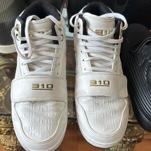 310 💯 leather shoes In Excellent condition worn couple times